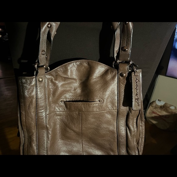 Purses - Picture 4 of 4